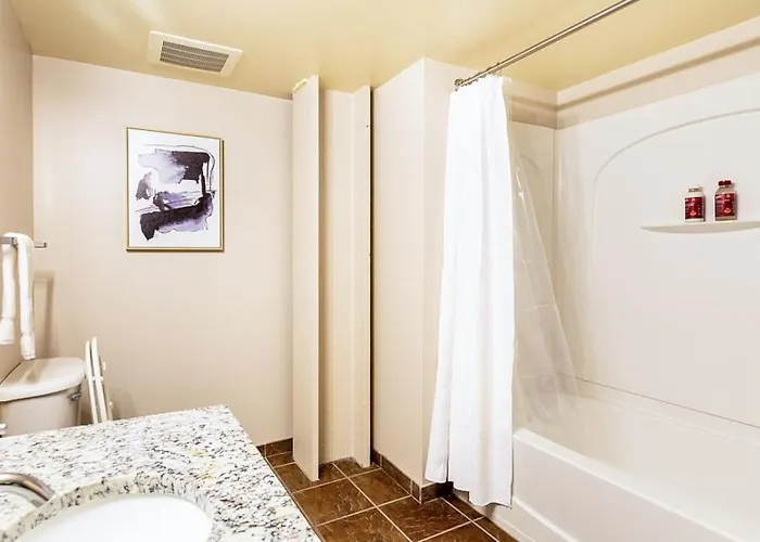 Landing - Modern With Amazing Amenities Apartment *