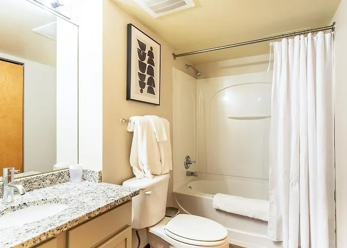 Apartment Landing - Modern With Amazing Amenities *