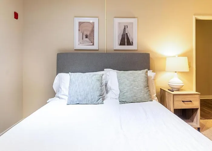 Landing - Modern With Amazing Amenities Apartment *